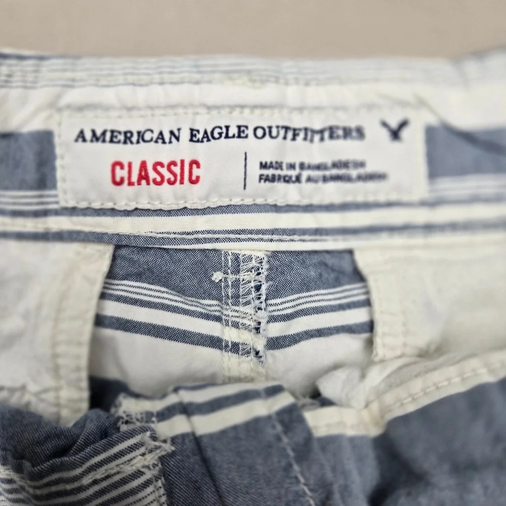 American Eagle Classic Shorts Mens‎ 33 Blue White Striped Cotton Flat Front 9